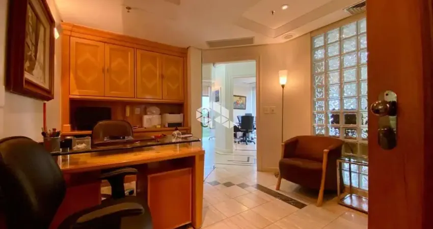 Sala comercial à venda no menino deus com 38m² e 1 vaga de garagem