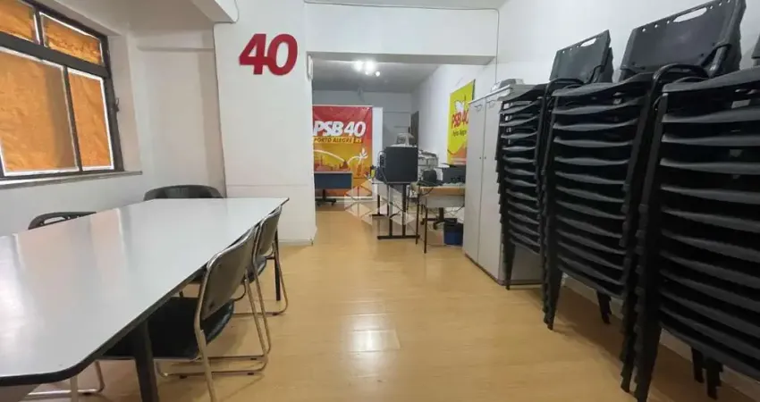 Sala comercial com 45 m² na galeria malcon - centro histórico - porto alegre rs.