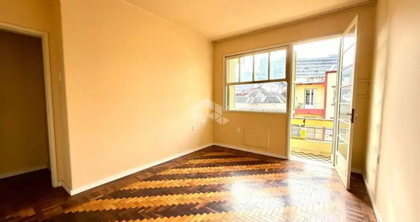 Apartamento de frente, 2 dormitórios, sacada, 2 banheiros, bairro santana, em porto alegre/rs.