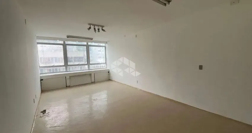 Sala comercial à venda no centro de florianópolis com 40 m² privativos e infraestrutura completa
