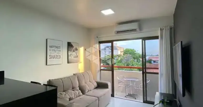 Apartamento de Dois Dormitorios na Praia de Canasvieiras a 450 metros do Mar e Florianopolis/SC