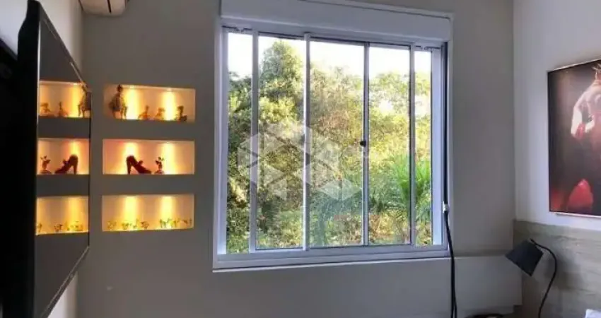 Apartamento a venda com 1 dormitório semimobiliado, com moveis planejados na cavalhada - zona sul.