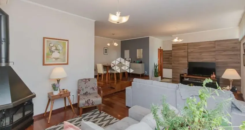 Casa com 3 quartos à venda na Rua Artigas, 320, Petrópolis, Porto Alegre