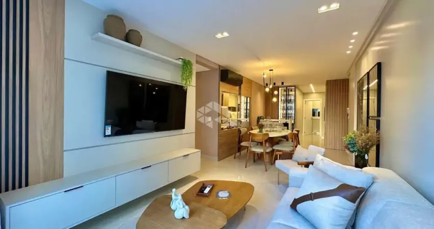 Apartamento mobiliado e decorado composto por 2 quartos, terraço, 1 box/vaga de garagem, no centro de capão da canoa/rs.