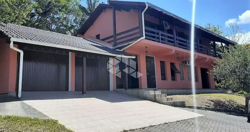 Casa com 3 quartos à venda na Rua Florêncio Farias, 848, Belém Novo, Porto Alegre