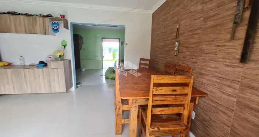 Casa com 2 quartos à venda na dos Ciprestes, 59, Ponta Grossa, Porto Alegre