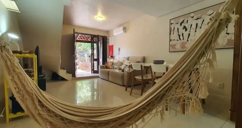 Casa em condomínio fechado com 2 quartos à venda na Rua Doutor José Bento Corrêa, 355, Morro Santana, Porto Alegre