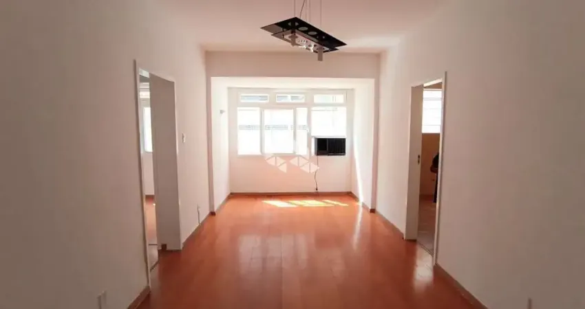 Apartamento com 97 m² e 3 dormitórios à venda no bairro bom fim