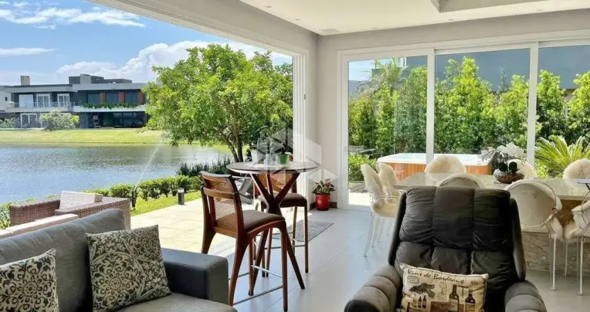 Sobrado alto padrão no condomínio celebration, xangri-lá - 6 suítes, piscina privativa e 357m² de conforto