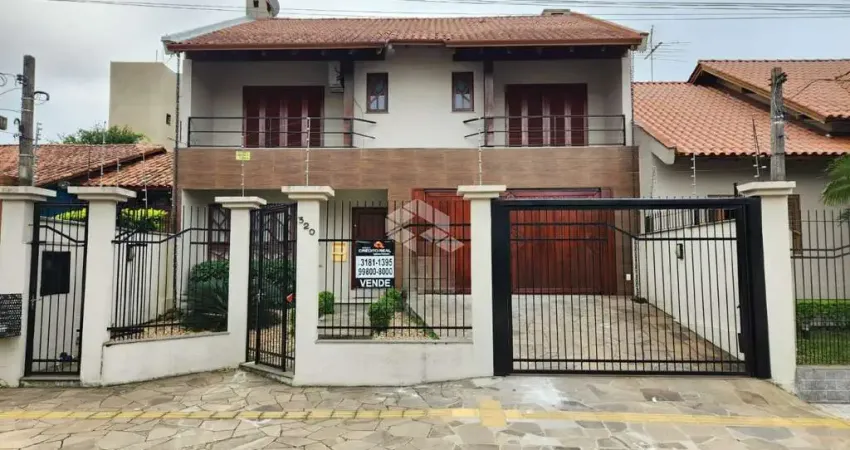 Casa no bairro moinhos de vento | 3 quartos | suíte com hidromassagem | closet | sacada