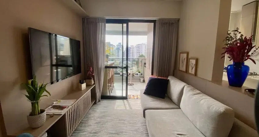 Venda | apartamento centro florianópolis / mobiliado 2 dormitórios/quartos (1 suíte) + 1 vaga de garage