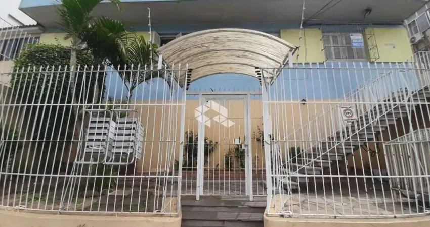 Apartamento de 3 dorm/quartos na madianeira divisa menino deus