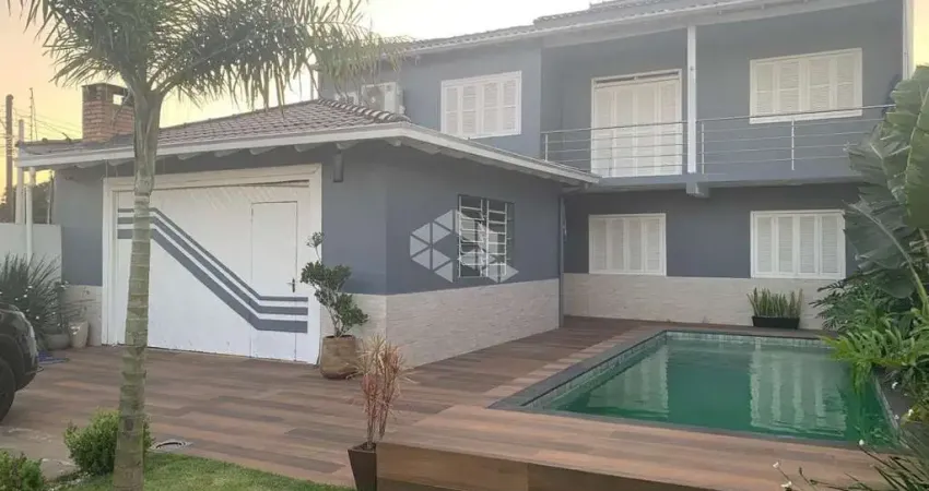 Casa sobrado de 2 dormitórios com suíte e piscina com aquecimento - moinhos de ventos, canoas