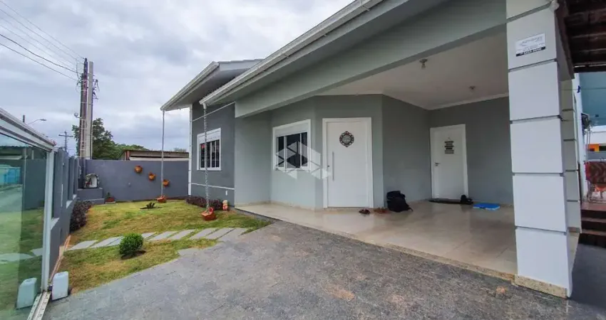 Casa com 2 quartos à venda na Servidão das Águias, 95, Campeche, Florianópolis
