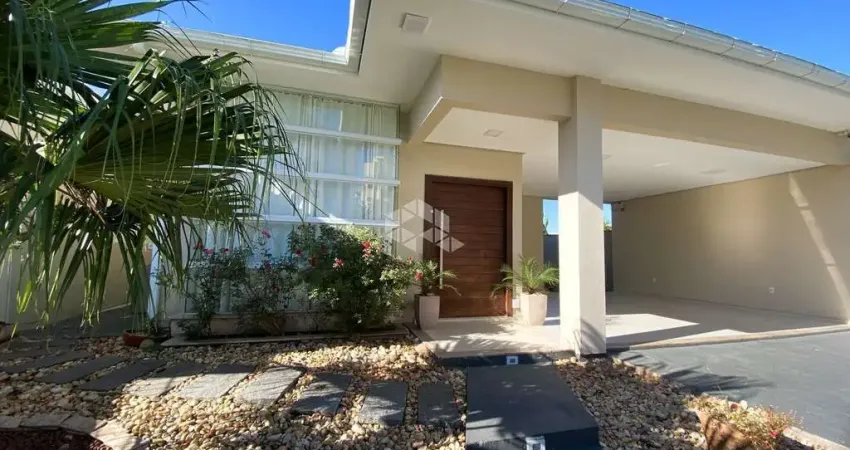 Casa com 3 dormitórios sendo 1 suíte em palhoça | pedra branca à venda por r$ 1.590.000,00.