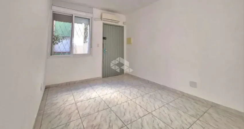 Apartamento de 2 dormitórios e 1 vaga de garagem, no bairro humaitá, em porto alegre.