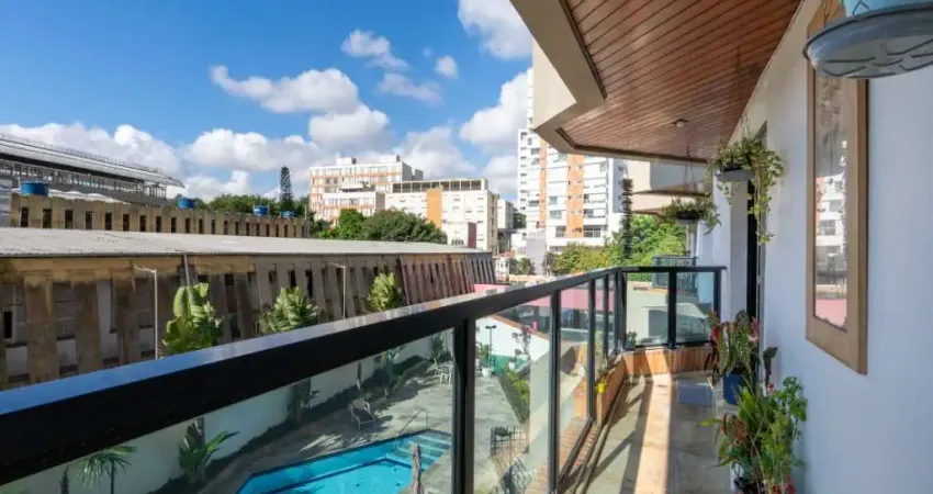 Apartamento de 137m2 a venda com 2 quartos sendo 2 suítes e 2 vaga de garagem.