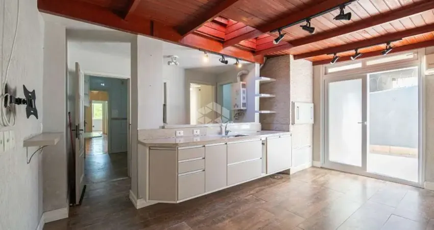 Apartamento garden 2 dormitórios com 1 vaga de garagem à venda no bairro auxiliadora porto alegre/rs.