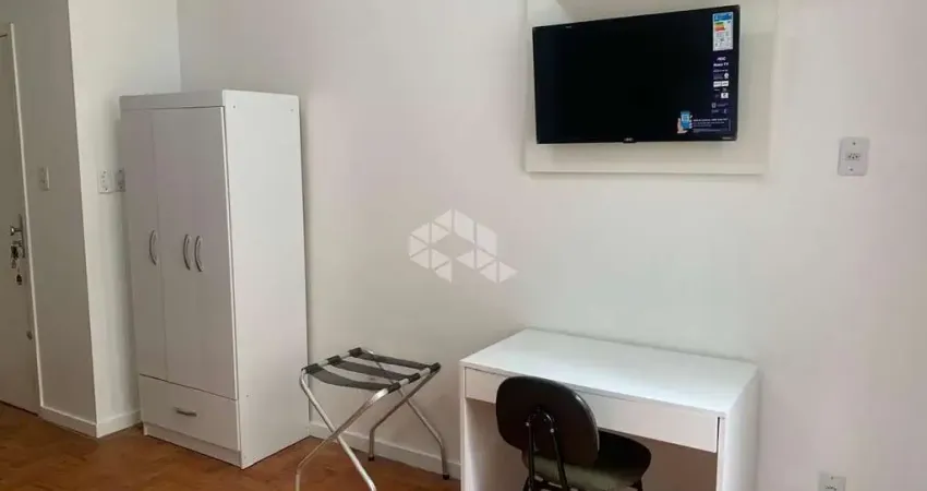 Kitnet / Stúdio à venda na Rua General Vitorino, 242, Centro Histórico, Porto Alegre