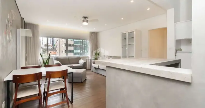 Apartamento com 3 dormitórios e 1 vaga de garagem em pinheiros.