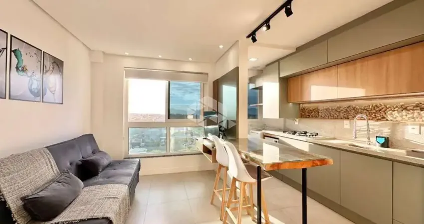 Apartamento de 02 quartos/suítes, mobiliado e decorado, com box/vaga de garagem, no bairro zona nova, em capão da canoa.