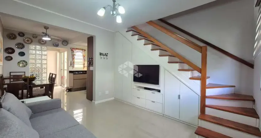 Casa em condomínio com 3 dormitórios e 1 vaga de garagem, no bairro humaitá, em porto alegre.