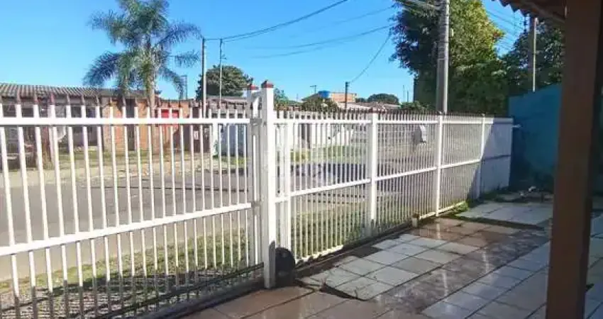 Casa com 2 quartos à venda na Quadra C Seis, 37, Guajuviras, Canoas