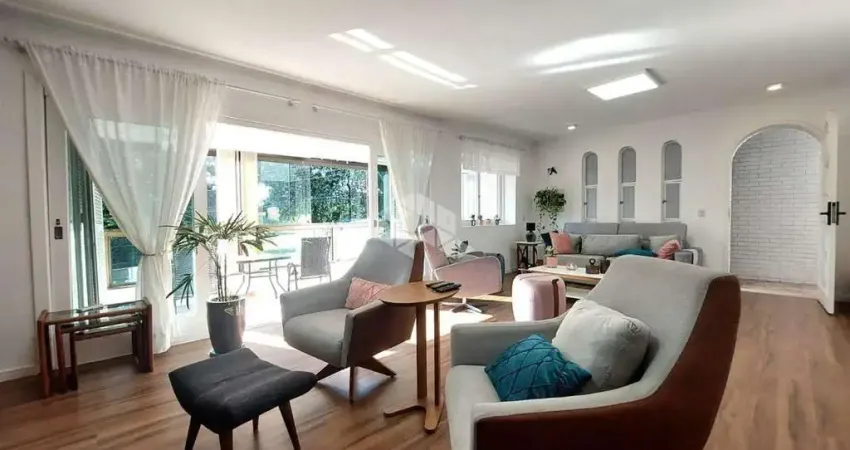 Casa com 4 quartos à venda na Rua Canto e Melo, 34, Nonoai, Porto Alegre