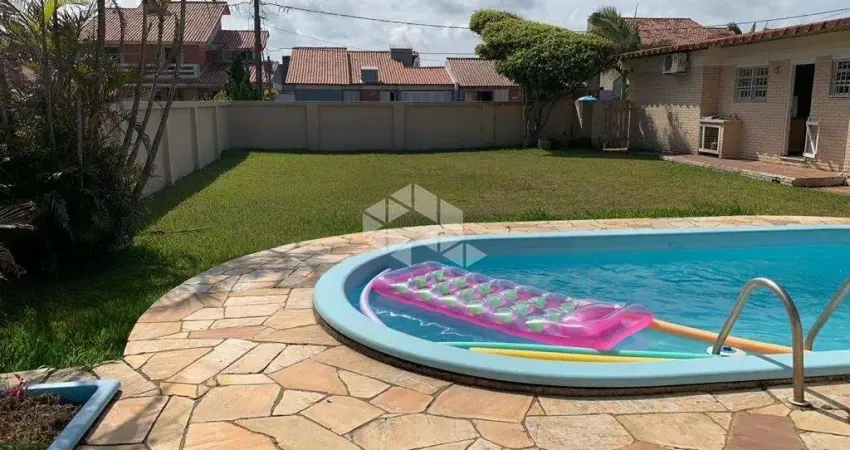 Casa com 5 quartos à venda na Rua Rio Forqueta, 2398, Centro, Xangri-Lá