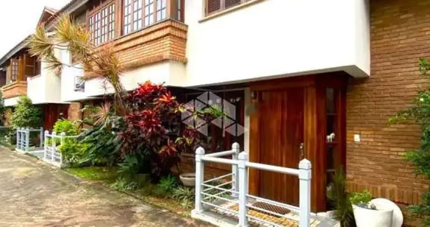 Casa em condomínio fechado com 3 quartos à venda na Avenida da Cavalhada, 6021, Cavalhada, Porto Alegre