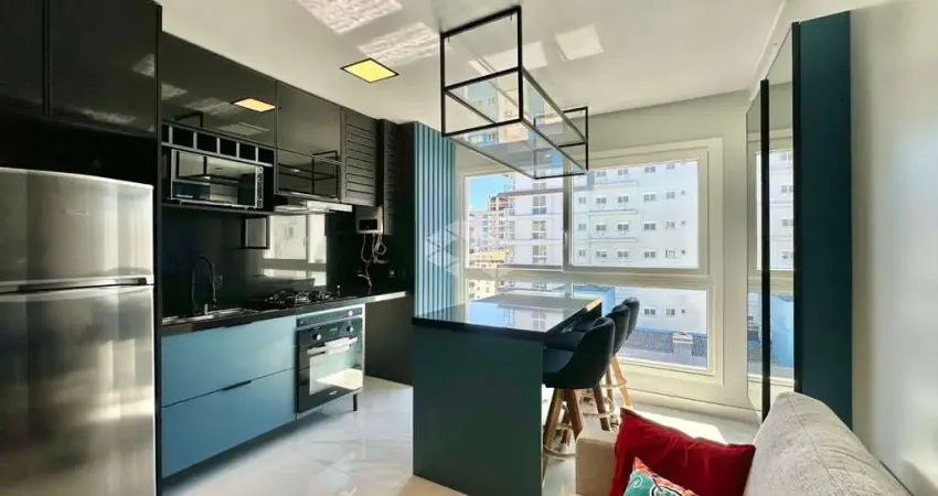 Apartamento 01quarto/dormitório, mobiliado com 1 vaga/box, no centro de capão da canoa/rs.