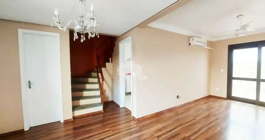 Excelente casa em condomínio à venda, com 2 dormitórios e 1 vaga de garagem, no bairro camaquâ