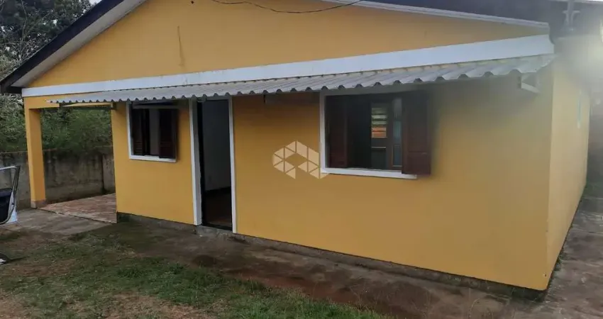 Vende-se casa ampla e tranquila - oportunidade imperdível!