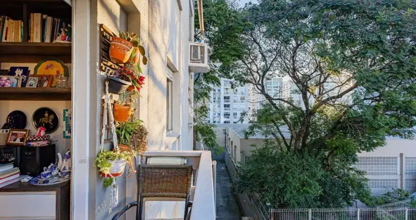 Apartamento à venda de 3 quartos e vagas de garagem para 2 carros na avenida joão wallig, passo da areia - porto alegre