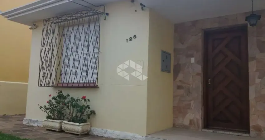Casa com 3 quartos à venda na Rua Leite de Castro, 128, Jardim Itu Sabará, Porto Alegre