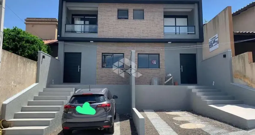 Casa com 2 quartos à venda na Rua Pastor Alberto Bantel, 35, Mário Quintana, Porto Alegre