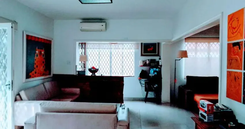 Sobrado à venda localização privilegiada no brooklin paulista, área total 750 metros.