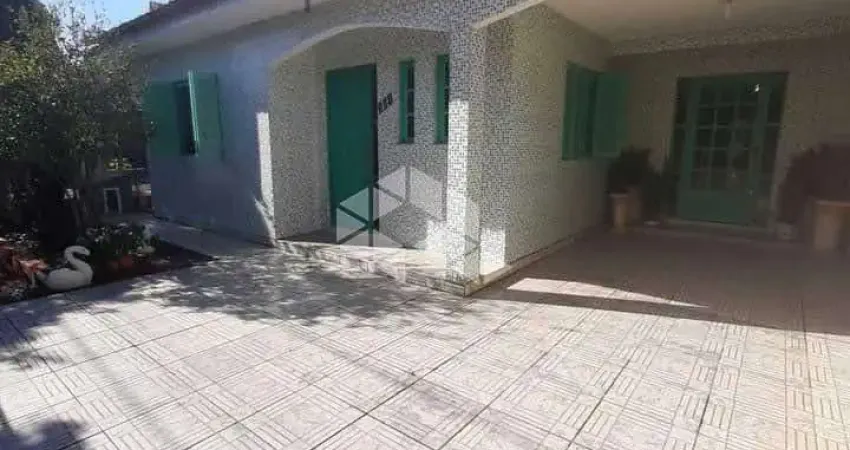 Casa com 3 quartos à venda na Rua Adyles Monteiro de Almeida, 292, Pé de Plátano, Santa Maria