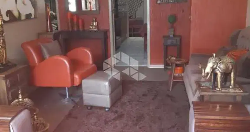 Apartamento 2 dormitórios, térreo e entre os shoppings walling, iguatemi e country.