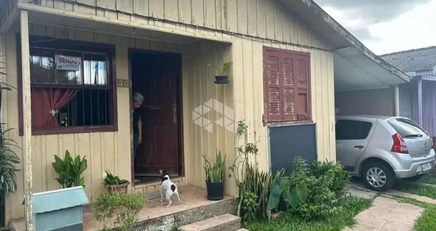 Casa com 80 m2, 2 quartos e vaga de garagem coberta no Bairro Canudos - Novo Hamburgo RS