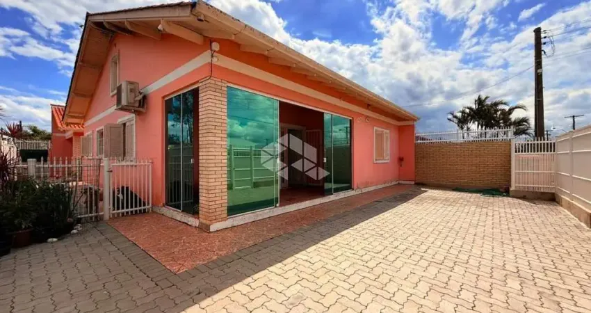 Casa térrea 2 dormitórios/quartos na praia de Atlântida Sul em Osório/RS