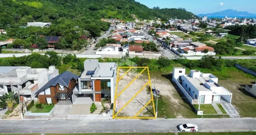 Terreno à venda na Rua Vereador Manoel José dos Santos, 225, Sertãozinho, Bombinhas