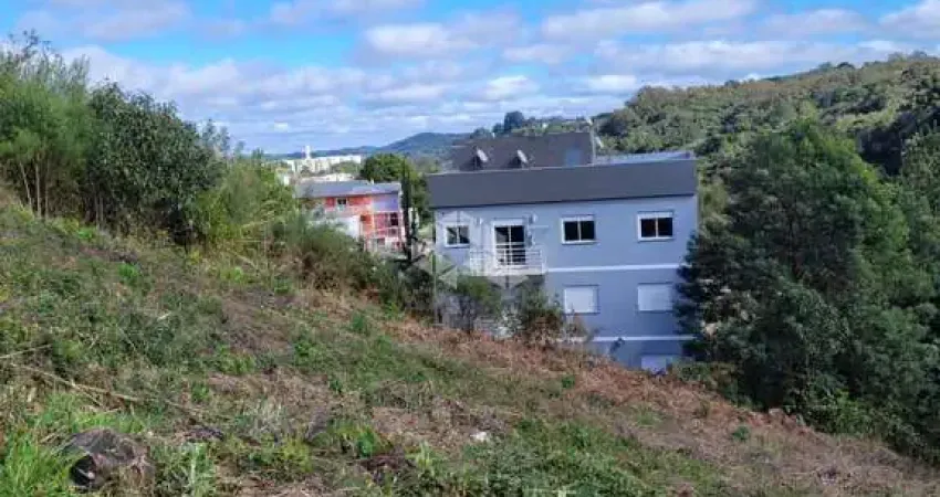Terreno à venda na Rua Germano Osmarini, 454, Primeiro de Maio, Farroupilha
