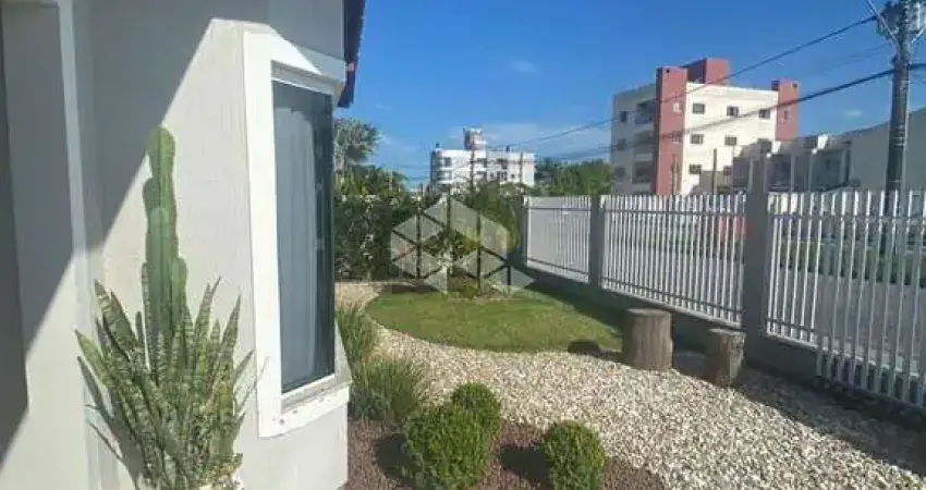 Casa com 3 quartos à venda na Avenida Manacá, 222, Areias, Tijucas