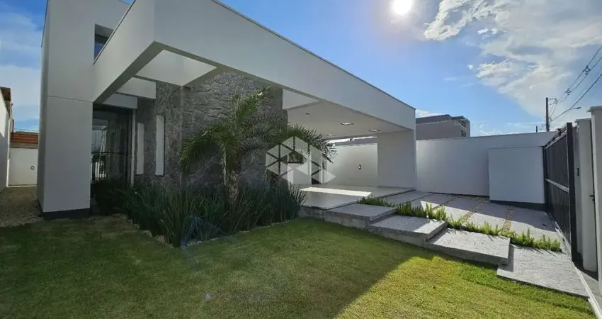 Casa de alto padrão pronta para morar em Tijucas!
