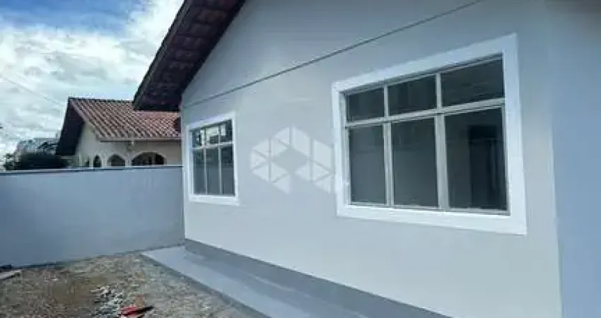 Casa com 2 quartos à venda na José Steil, 45, Centro, Tijucas