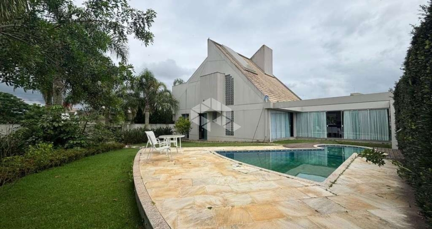 CASA DE ALTO PADRÃO A VENDA EM TIJUCAS - SC