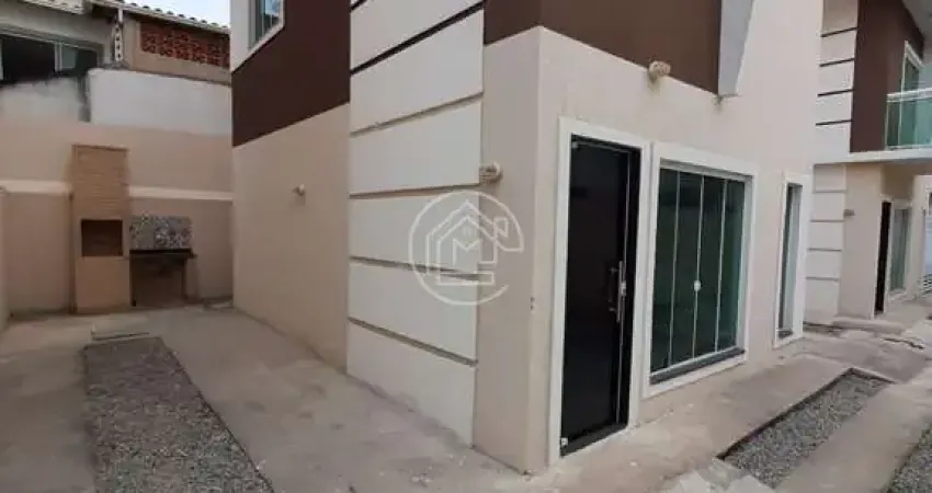 Casa com 2 quartos à venda na Rua Macaé, 10, Jardim Mariléa, Rio das Ostras