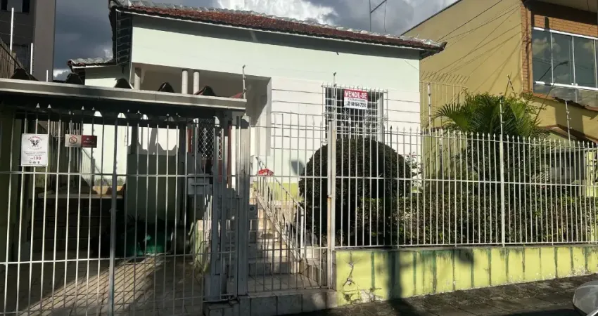 Casa com 3 quartos à venda na Avenida Doutor Mário Galvão, Jardim Bela Vista, São José dos Campos