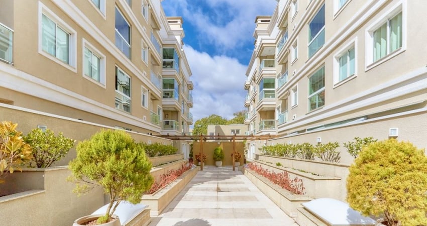 Lindo apartamento a venda com 2 quartos com suíte com 70 m²privativos com 2 vagas no bairro  Agua Verde